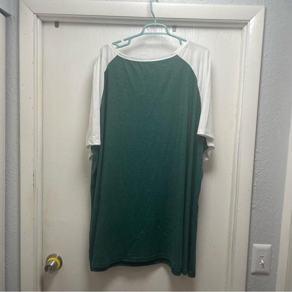 Plus Size 5X+ BloomChic Forest Green and White Raglan Tunic Tee - Picture 3 of 7